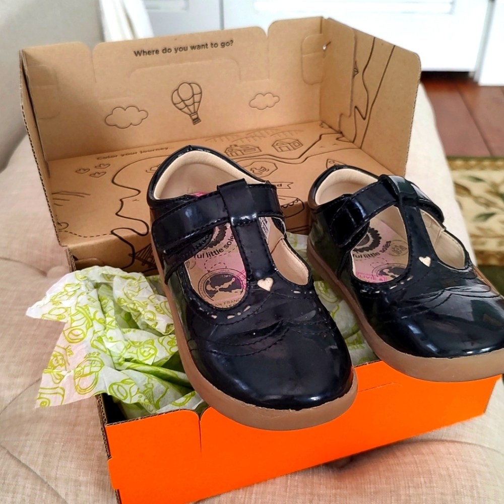 Livie & Luca "Amica" Black patent synthetic leather, size 10 Mary Janes